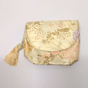 American By Sharif Clutch Makeup Tassel Cream Floral